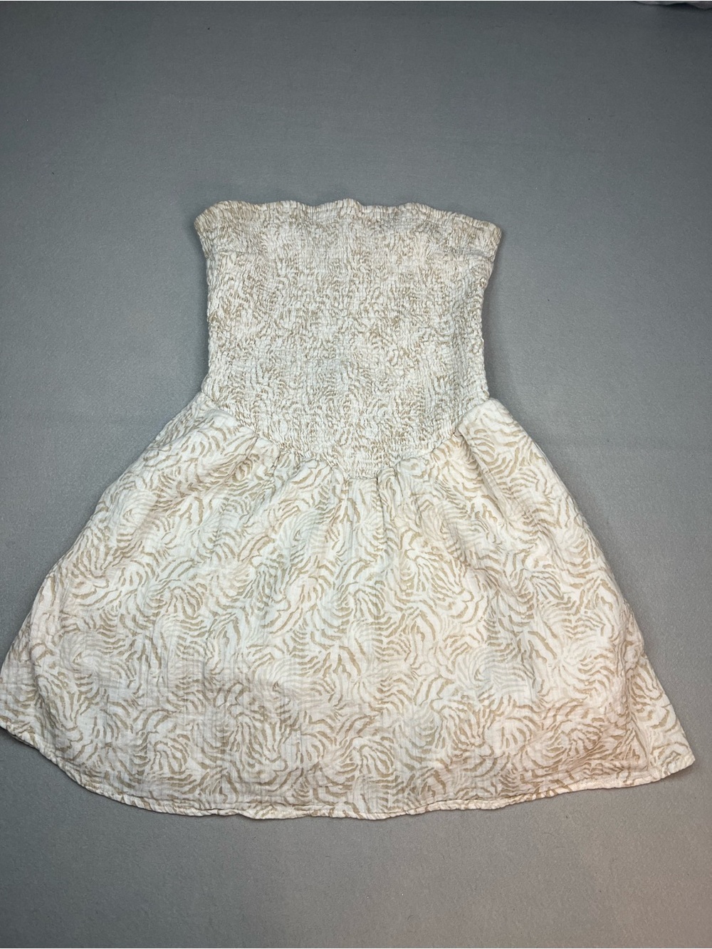 Universal Thread strapless mini dress size medium